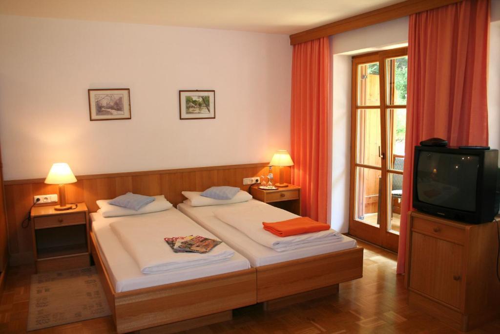 Ferienhaus am Römerweg Klais Zimmer foto