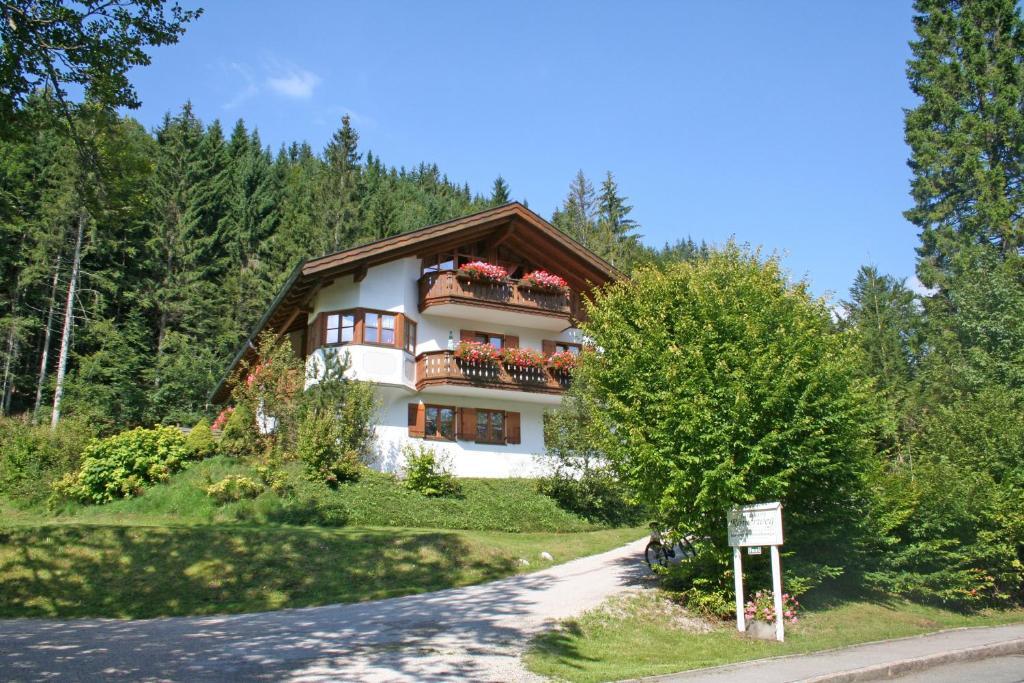 Ferienhaus am Römerweg Klais Exterior foto