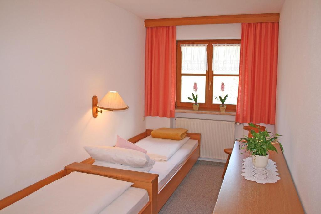 Ferienhaus am Römerweg Klais Zimmer foto