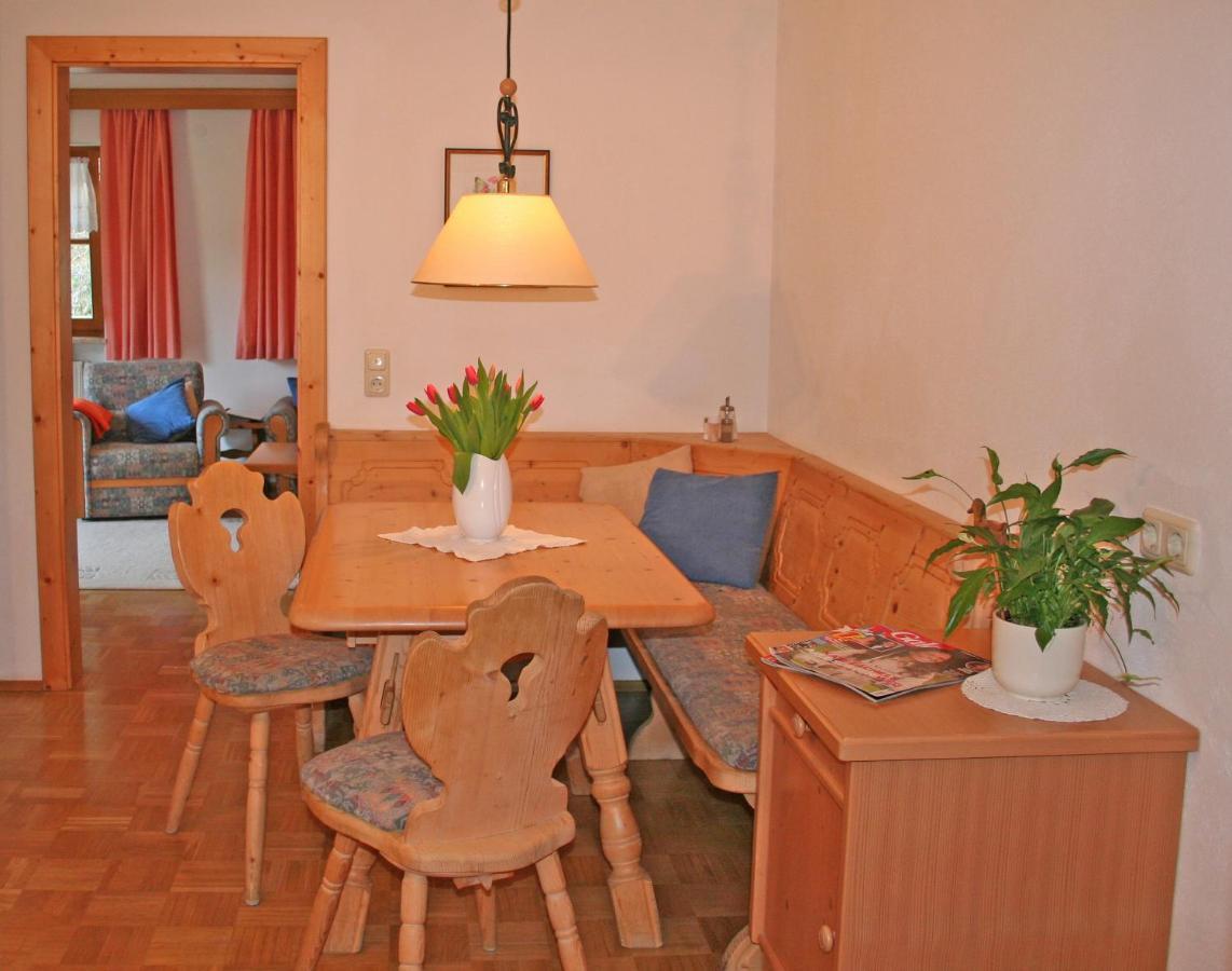 Ferienhaus am Römerweg Klais Zimmer foto